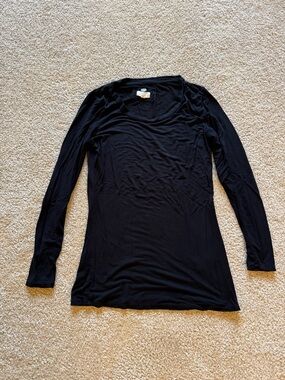 Cupio Black Scoop Neck Long-Sleeve Tee